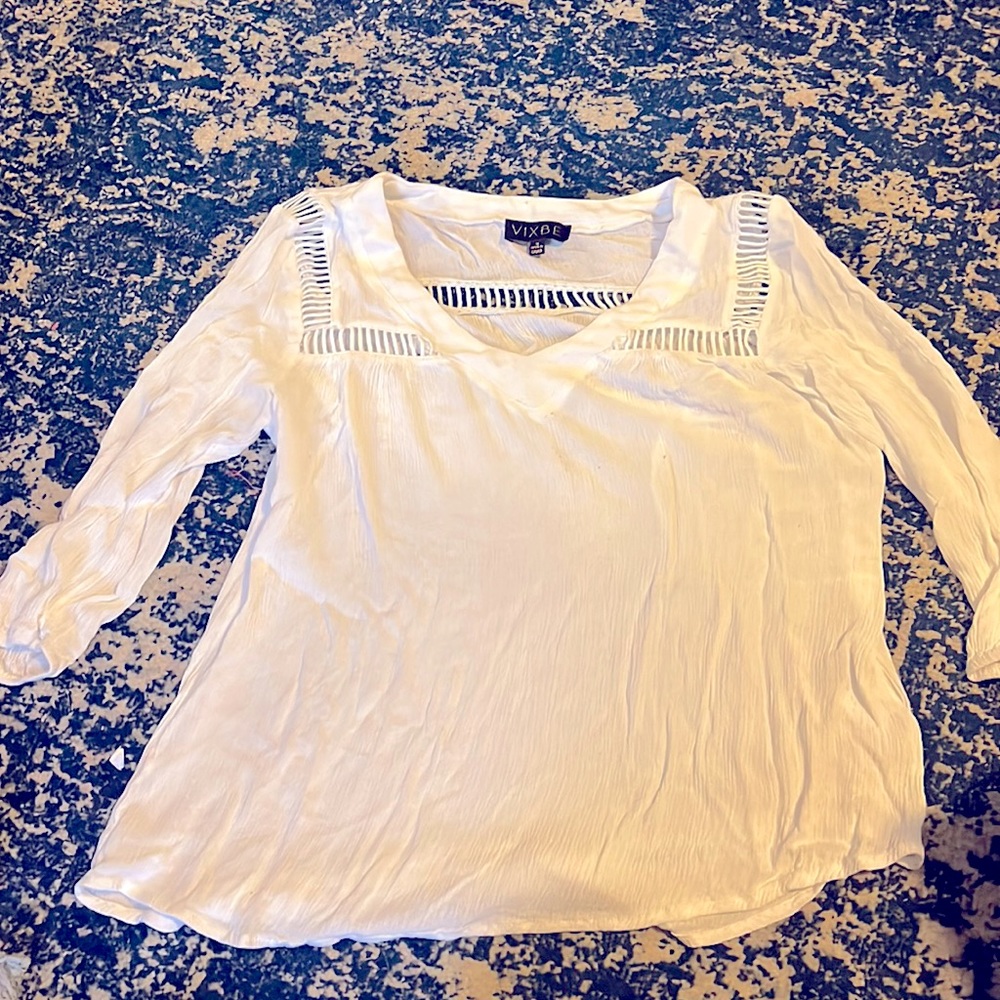 3/4 sleeve white blouse